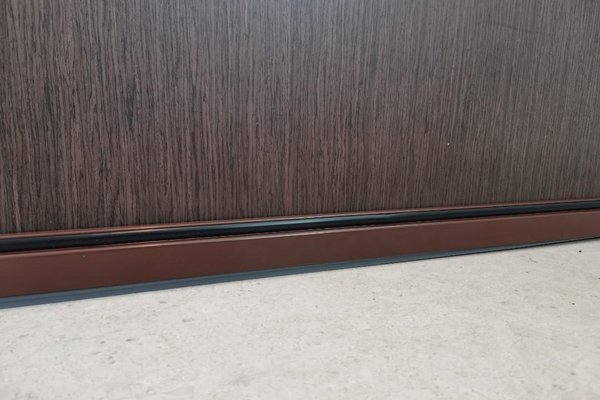 services-door-seal-replacement-a1-handyman-singapore services-door-seal-replacement-a1-handyman-singapore