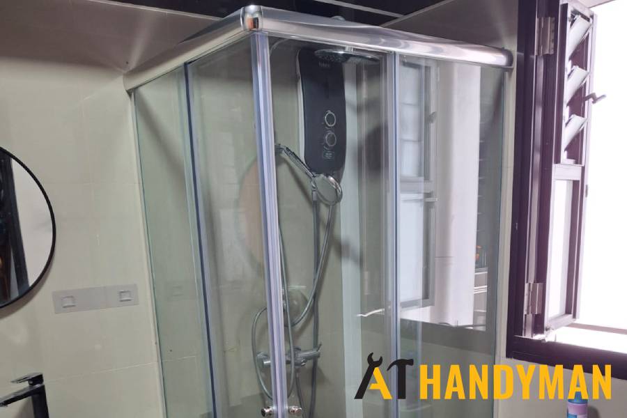 Shower Screen Door Seal Replacement 3 shower-screen-door-seal-replacement-service-2-a1-handyman-singapore